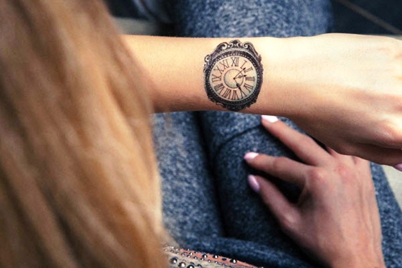 Cute Wrist Clock Tattoo