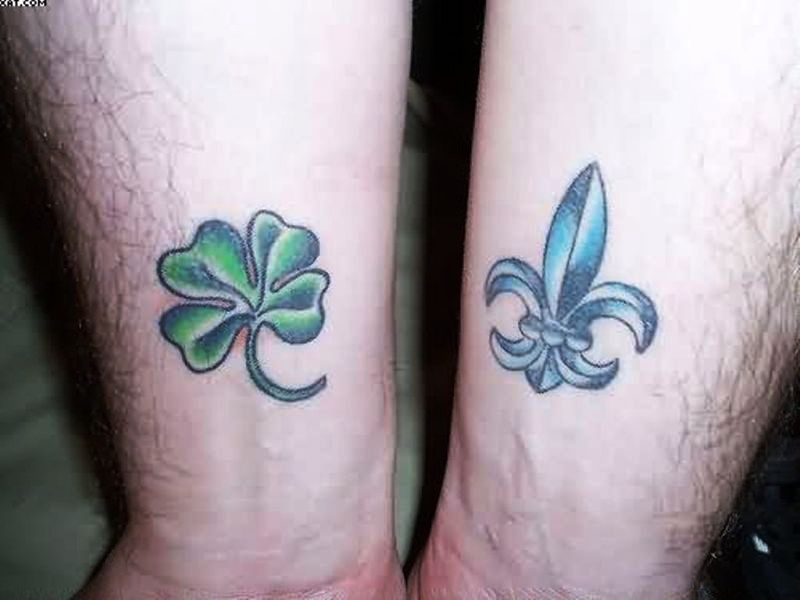 Small Green Leaf Tattoo On Wrist